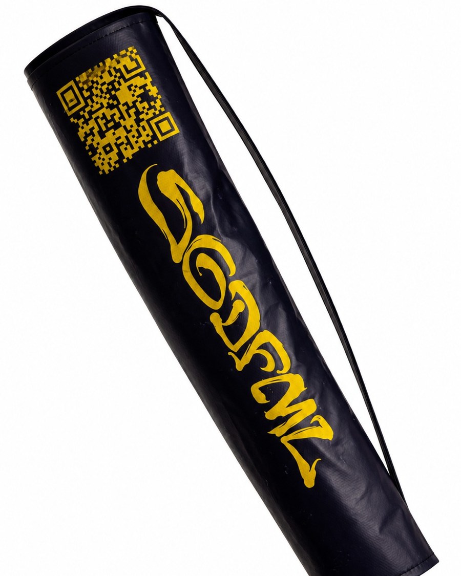 Barraca de Praia SGDFML Azul Marinho — Capa a tiracolo · lettering SGDFML em amarelo · Estrutura e ponteiras