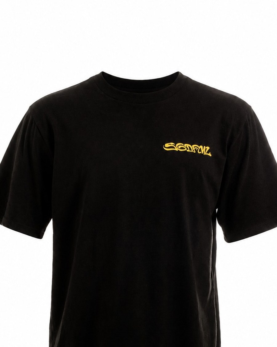 Camisa Henry Schumaker Preta — Logo SGDFML no peito · Lettering graffiti com auréola