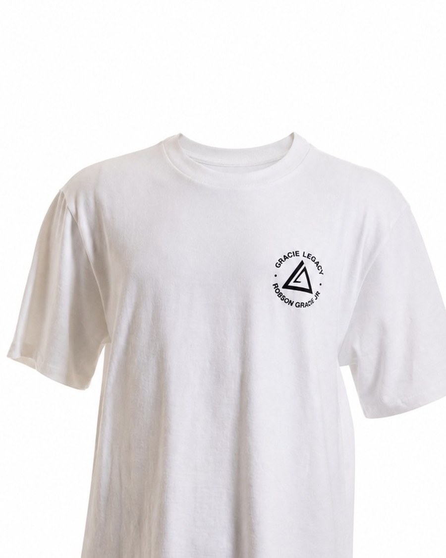 Camiseta Gracie Legacy Branca — Selo Gracie Legacy · Josué 1:9 — Forte e Corajoso
